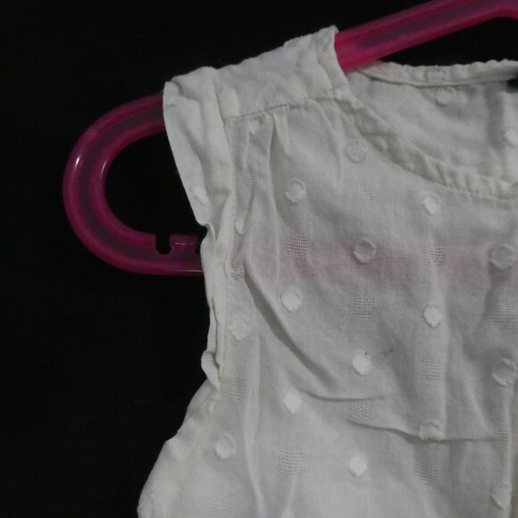 GAP KIDS | xs extra small (4-5) | Sleeveless Cream Button-Up Blouse - Picture 3 of 14